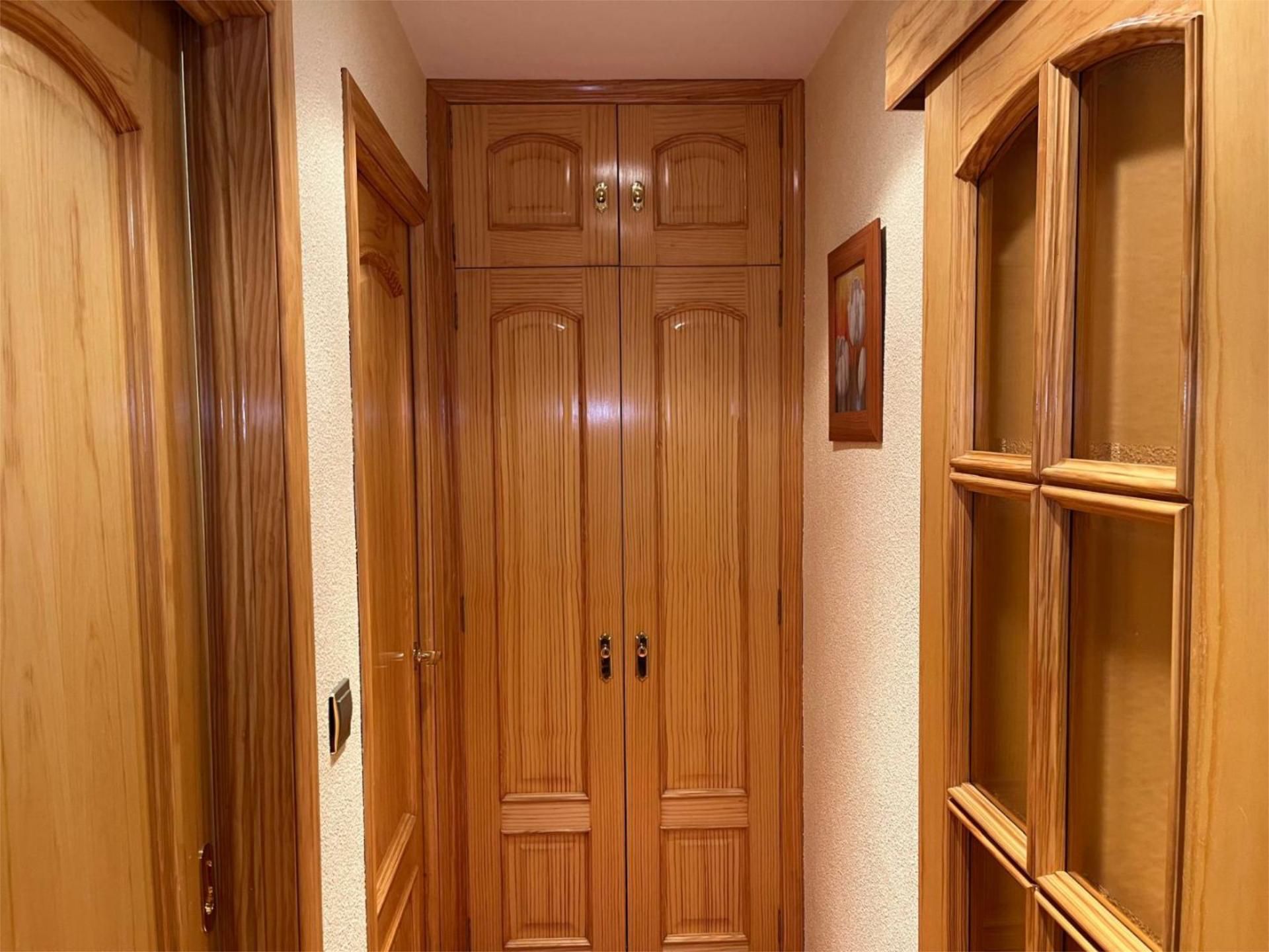 Piso en  Calle Mayor de Santa Marina 9 - Foto 8