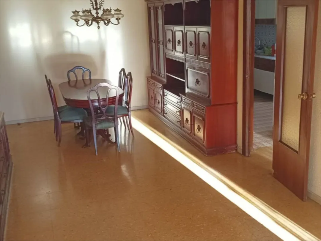 Piso en  Carrer de Joaquín Benlloch 27 - Foto 3