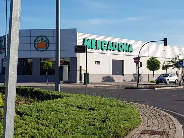 Piso en Escritora Ángela Lopez de Ayala, 7 - Foto 2