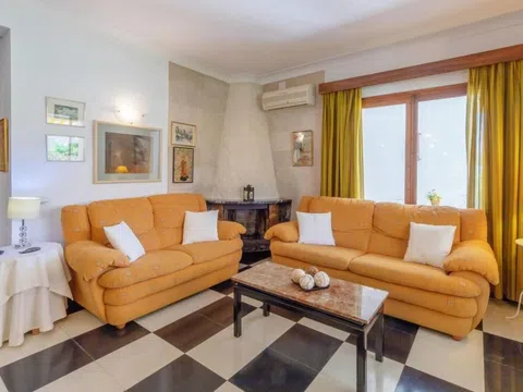 Casa rural en calle d'Antoni Llabrés i Morey, 14