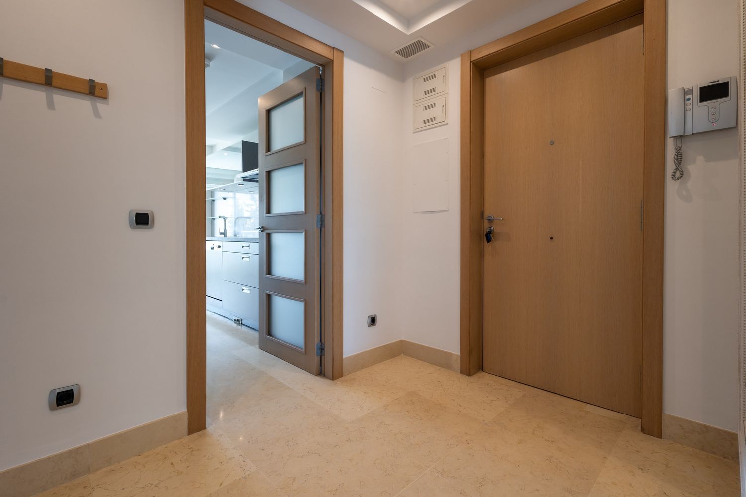 Piso en Avenida Don Jaime de Mora, 3, La Carolina-Guadalpín - Foto 3
