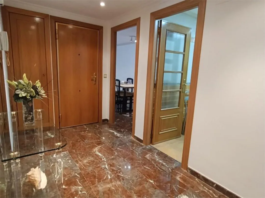 Piso en  Carrer de la Mare de Déu del Puig 6 - Foto 3