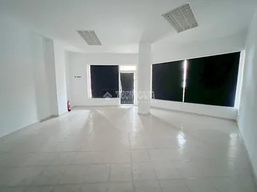 Local comercial en Leganés - Foto 3