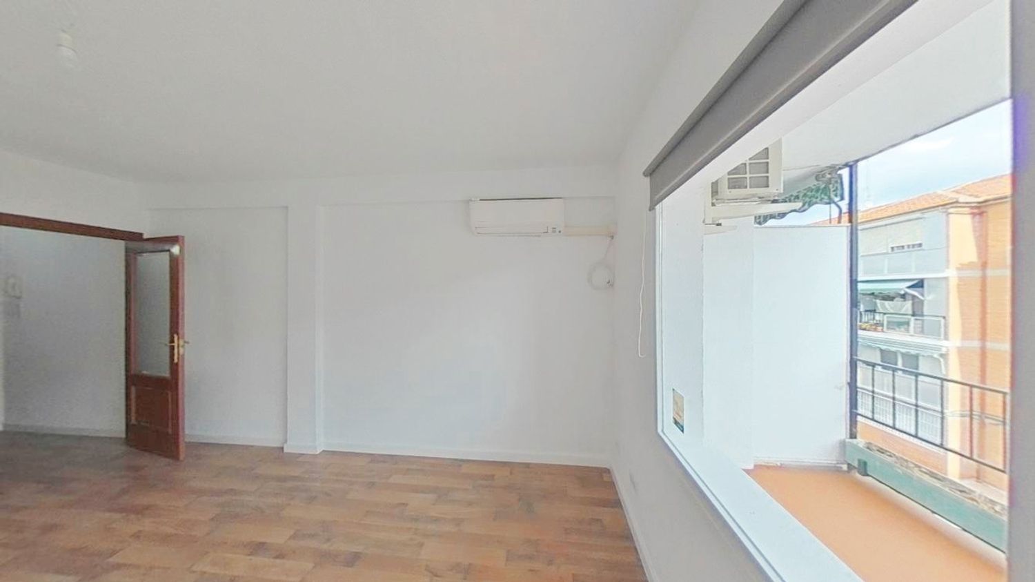 Piso en Reyes Católicos - Foto 7