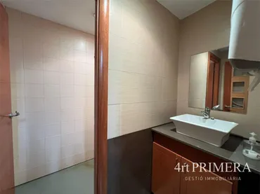 Local comercial en  Carrer Apel·les Mestres 1 - Foto 24