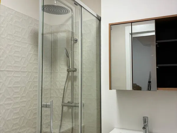 Piso en Reyes Católicos - Foto 4