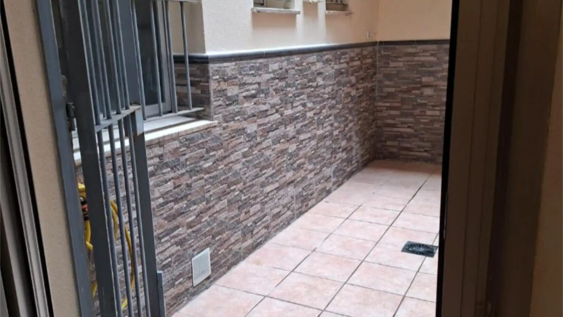 Piso en  Calle Arquitecto Hernández Rubio 3 - Foto 25