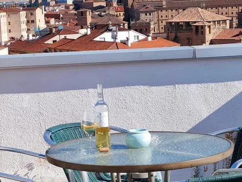 Ático en paseo de Carmelitas, 59