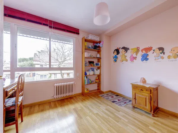 Chalet adosado en Barrio Valdezarza - Foto 31