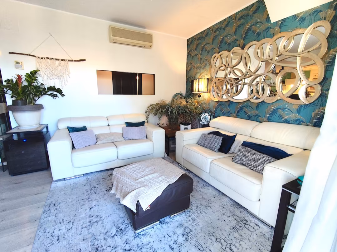 Piso en  Calle Castillo de Belmonte 1 - Foto 8