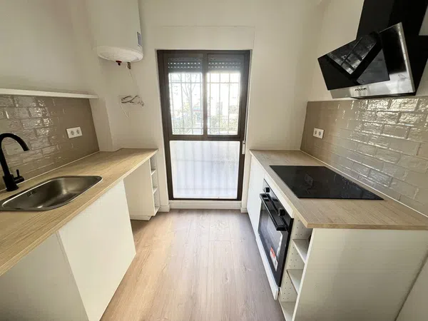 Piso en calle Rafael Finat, 36