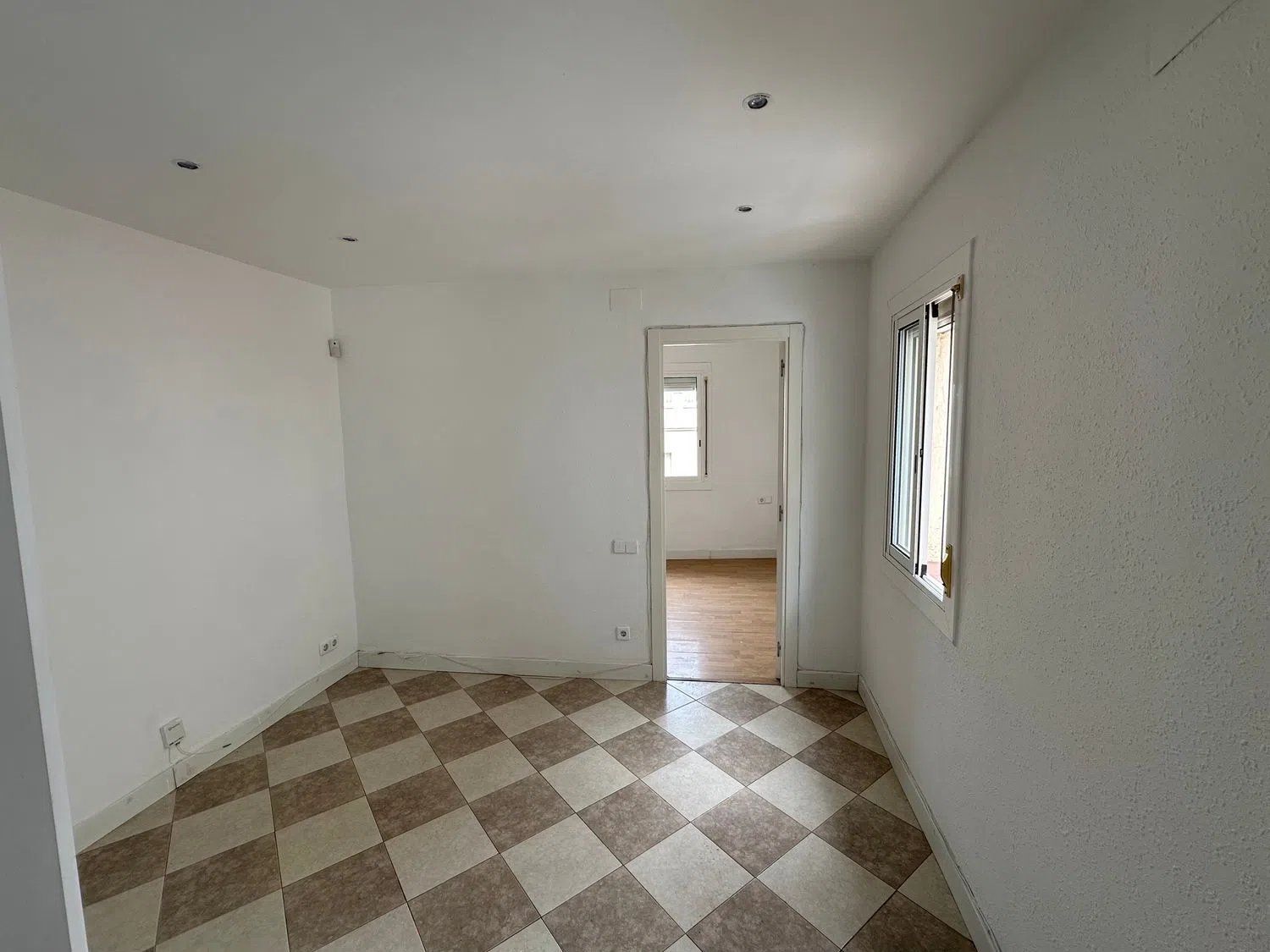 Piso en calle de la Mare de Déu dels Angels, 54 - Foto 1