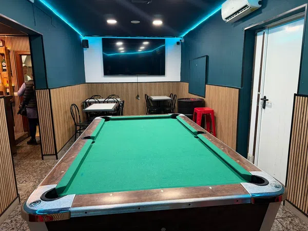 Bar de copas en traspaso en Calle de Diògenes - Foto 14
