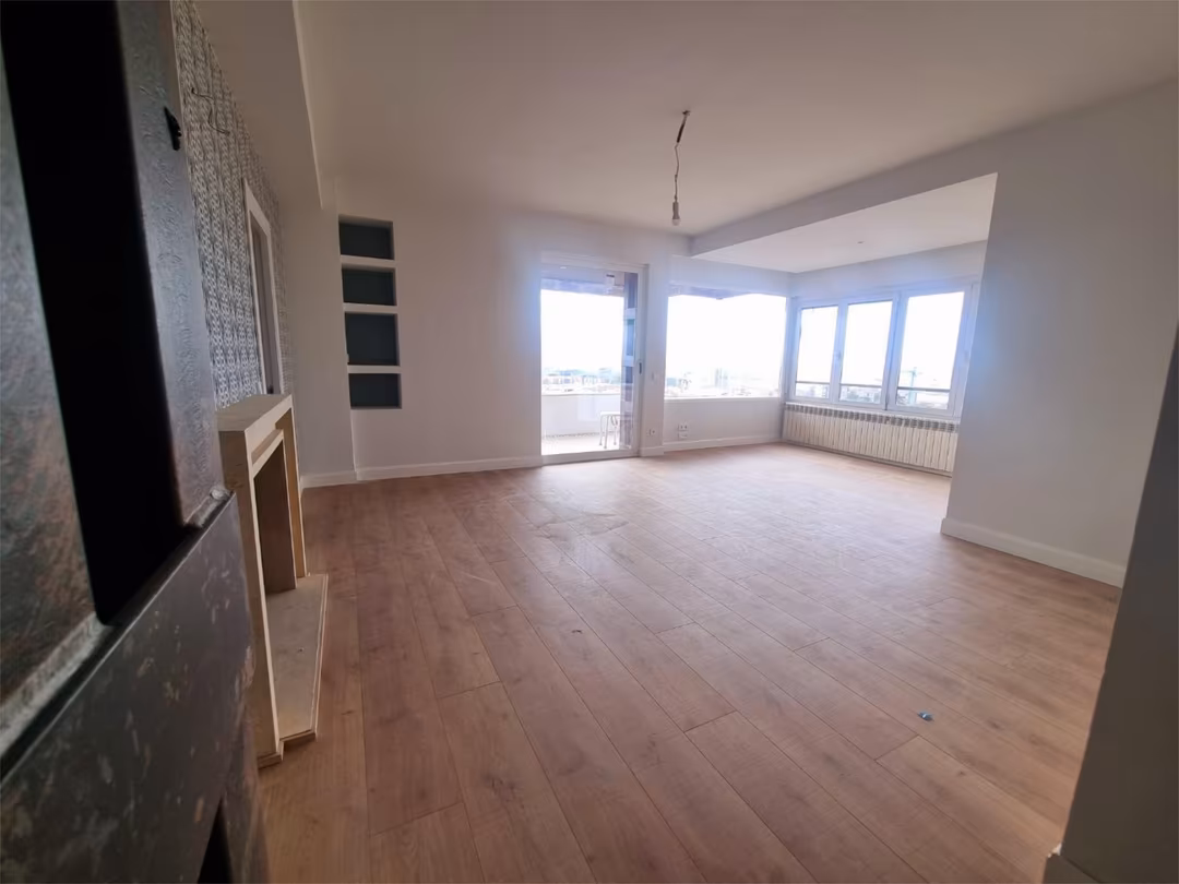 Piso en  Avenida de Menéndez Pelayo 69 - Foto 4