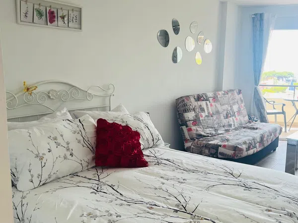 Estudio en calle Calypso, 4 - Foto 1