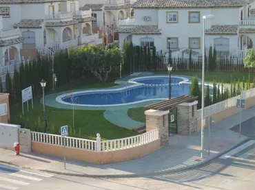 Casa adosada en  Calle Castillo de la Mola 1 - Foto 28