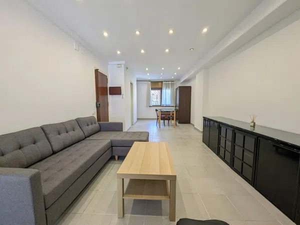 Estudio en calle de Campo Florido, 19