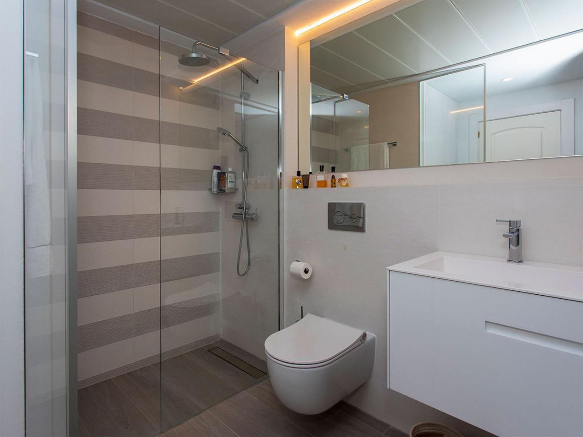 Piso en  Avenida Pintor Fernando Soria 8 - Foto 23