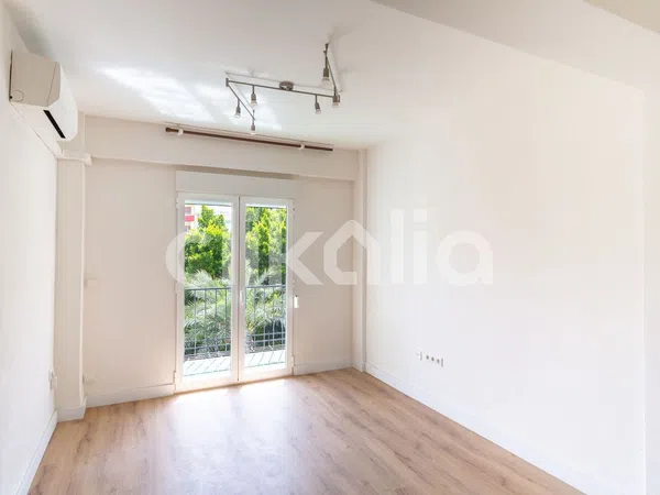 Piso en calle Maestro Luis Torregrosa - Foto 1