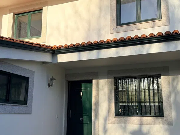 Chalet adosado en Liáns - Foto 1