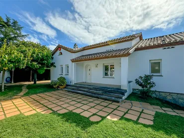 Chalet en  Carrer la Plana 4 - Foto 3