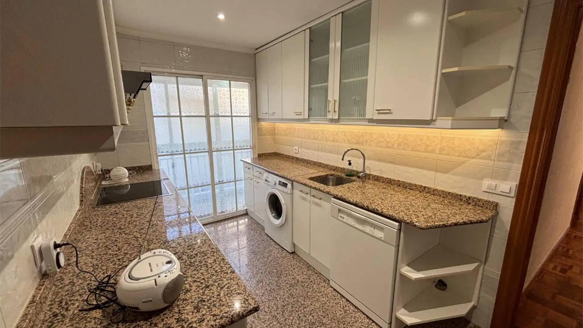 Piso en  Calle de Eduardo Benot 2 - Foto 43