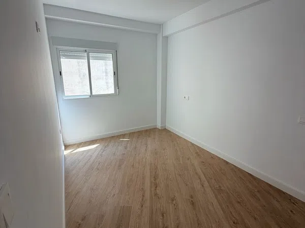 Piso en Doña Berenguela, 26 - Foto 8