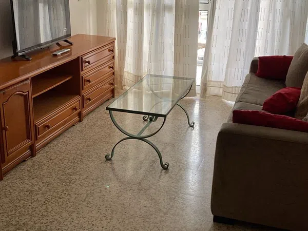 Piso en calle Poeta Manuel Benítez Carrasco, 15