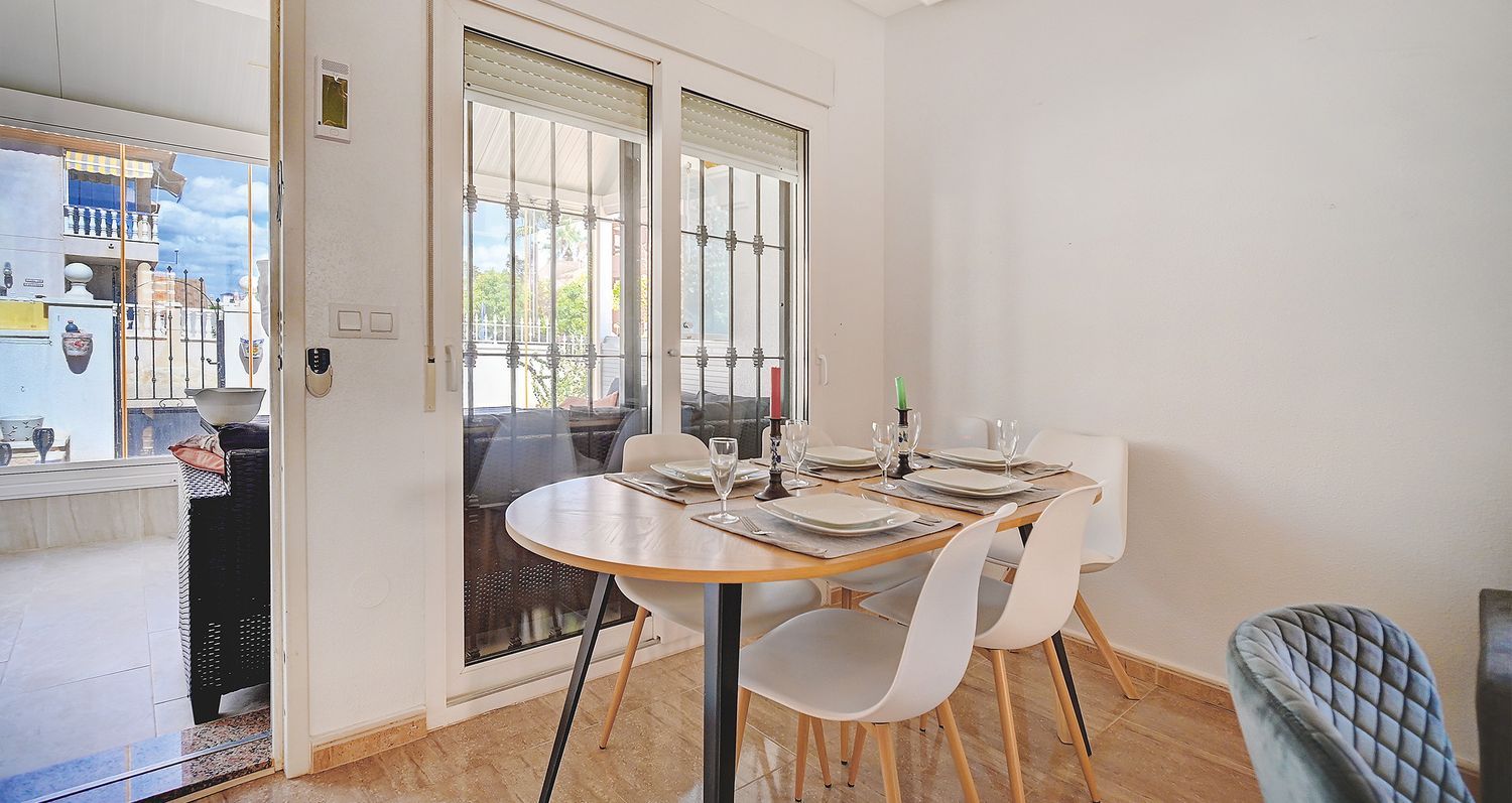 Casa o chalet independiente en Calle Barbero de Sevilla, 38, Villamartín - Foto 9