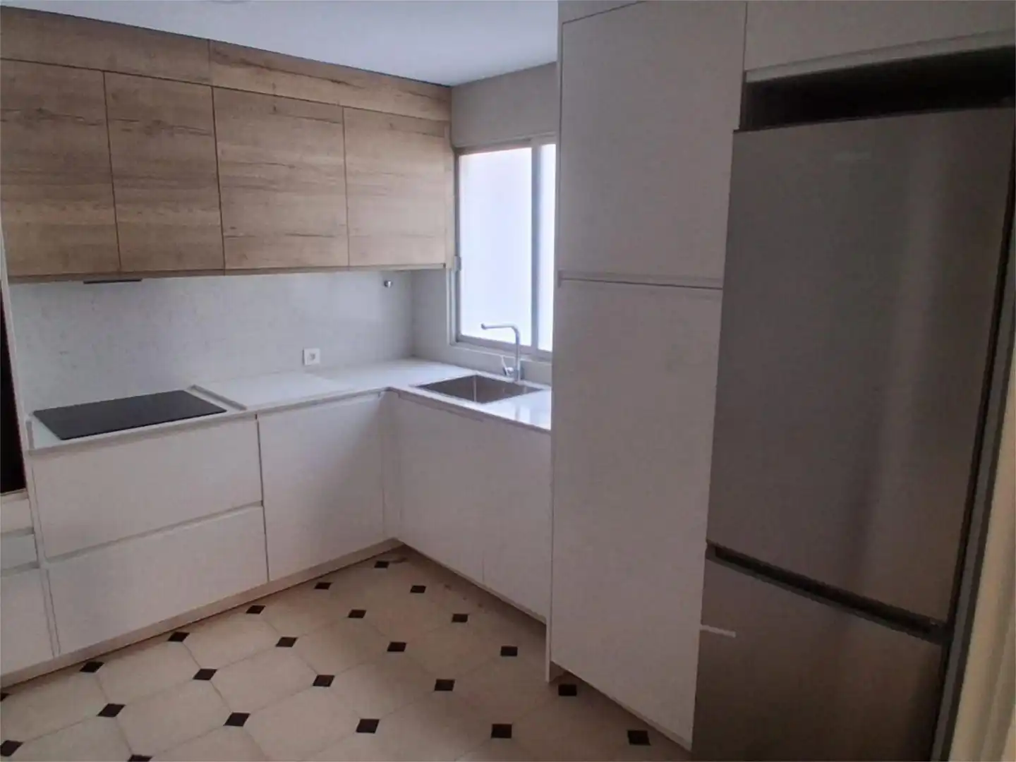 Piso en  Plaza de la Cruz Roja 9 - Foto 8