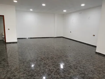 Local comercial en Terrassa - Foto 2