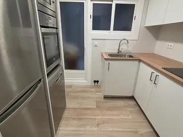 Piso en  Carrer Reina Elisenda 9 - Foto 8