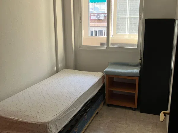 Piso en Calle Ávila, 10 - Foto 5