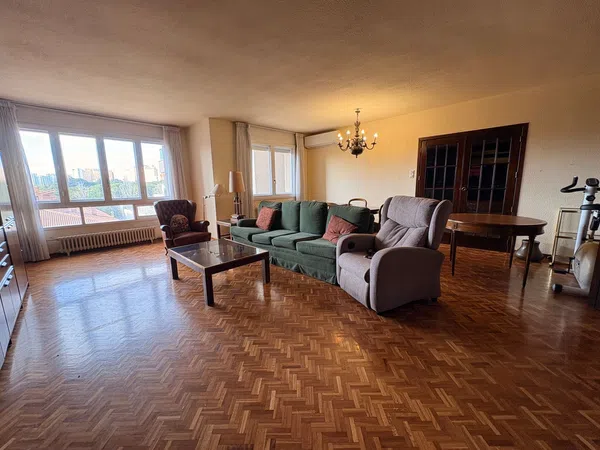 Piso en Barrio Ruiseñores - Foto 3