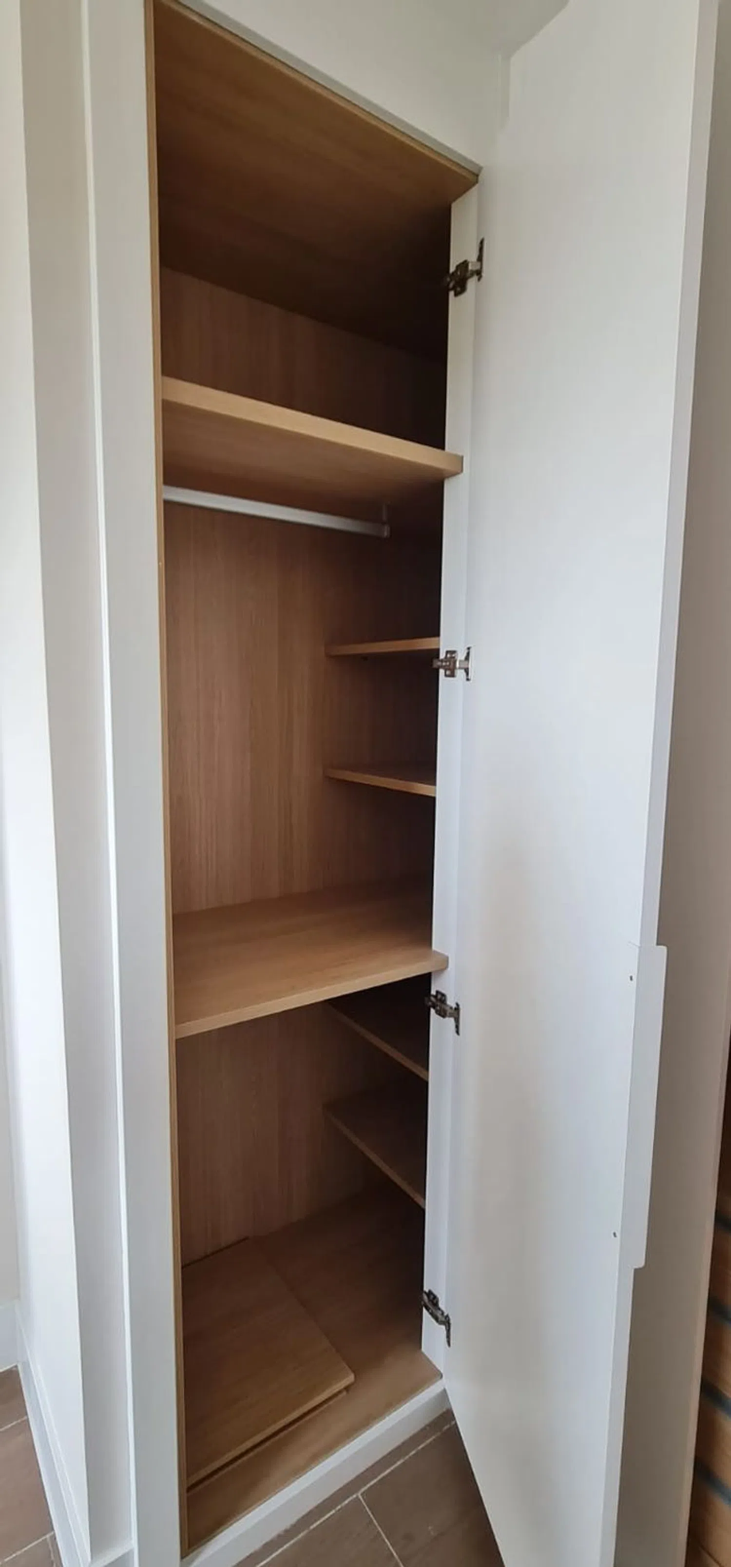 Estudio en calle de Juan Esplandiú, 21 - Foto 4