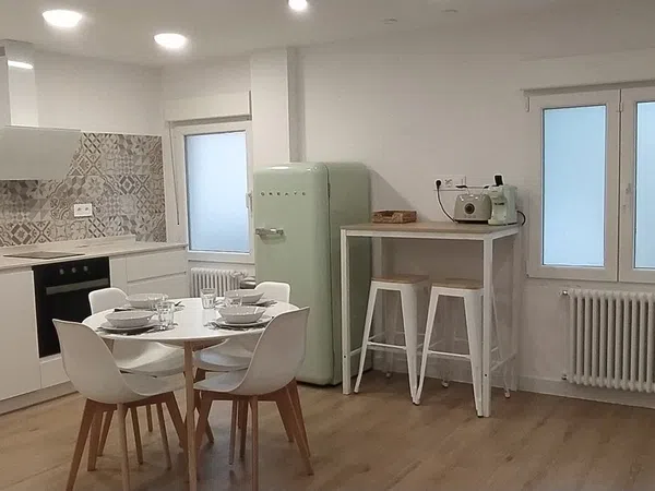 Piso en calle Trasmiera, 3