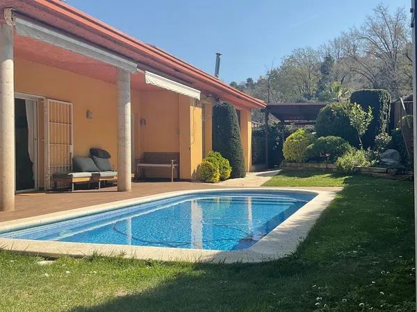 Casa o chalet independiente en Les Planes - Foto 1