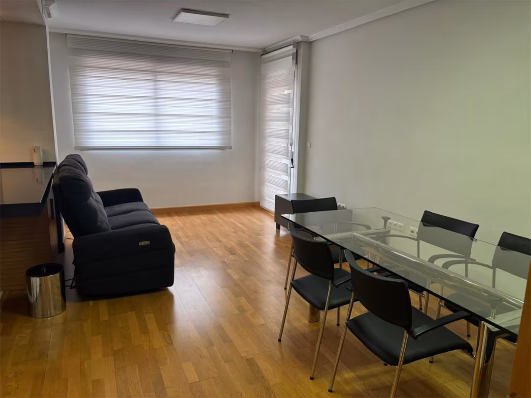 Piso en  Avenida Embajador Inocencio Arias 8 - Foto 3