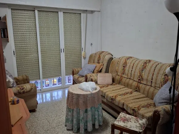 Piso en calle Teniente Llorca, 18