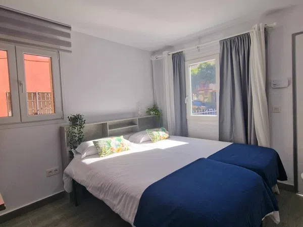 Estudio en Calle Pérez Escrich s/n - Foto 5