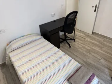 Piso en  Carrer del Pare Urbano 22 - Foto 6