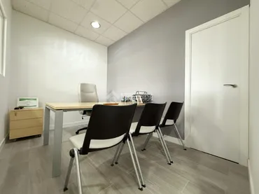 Local comercial en Sant Boi de Llobregat - Foto 13