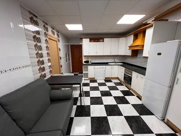 Piso en calle Iglesia, 37