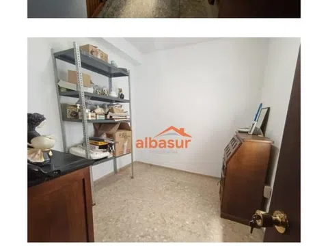 Piso en calle Jesús y María, 4 - Foto 5