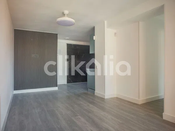 Piso en Travesía de la Virgen del Puerto - Foto 3