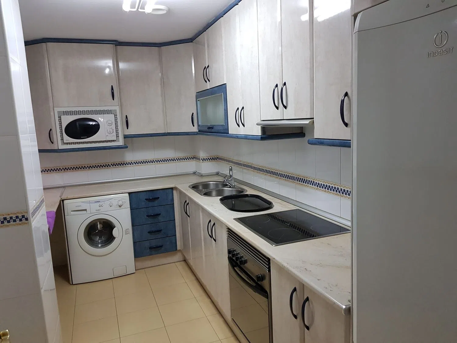 Piso en avenida de Cádiz, 68 - Foto 3