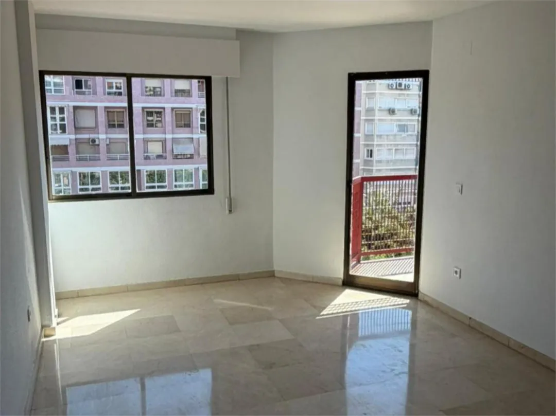 Piso en  Avinguda Oscar Espla 23 - Foto 10