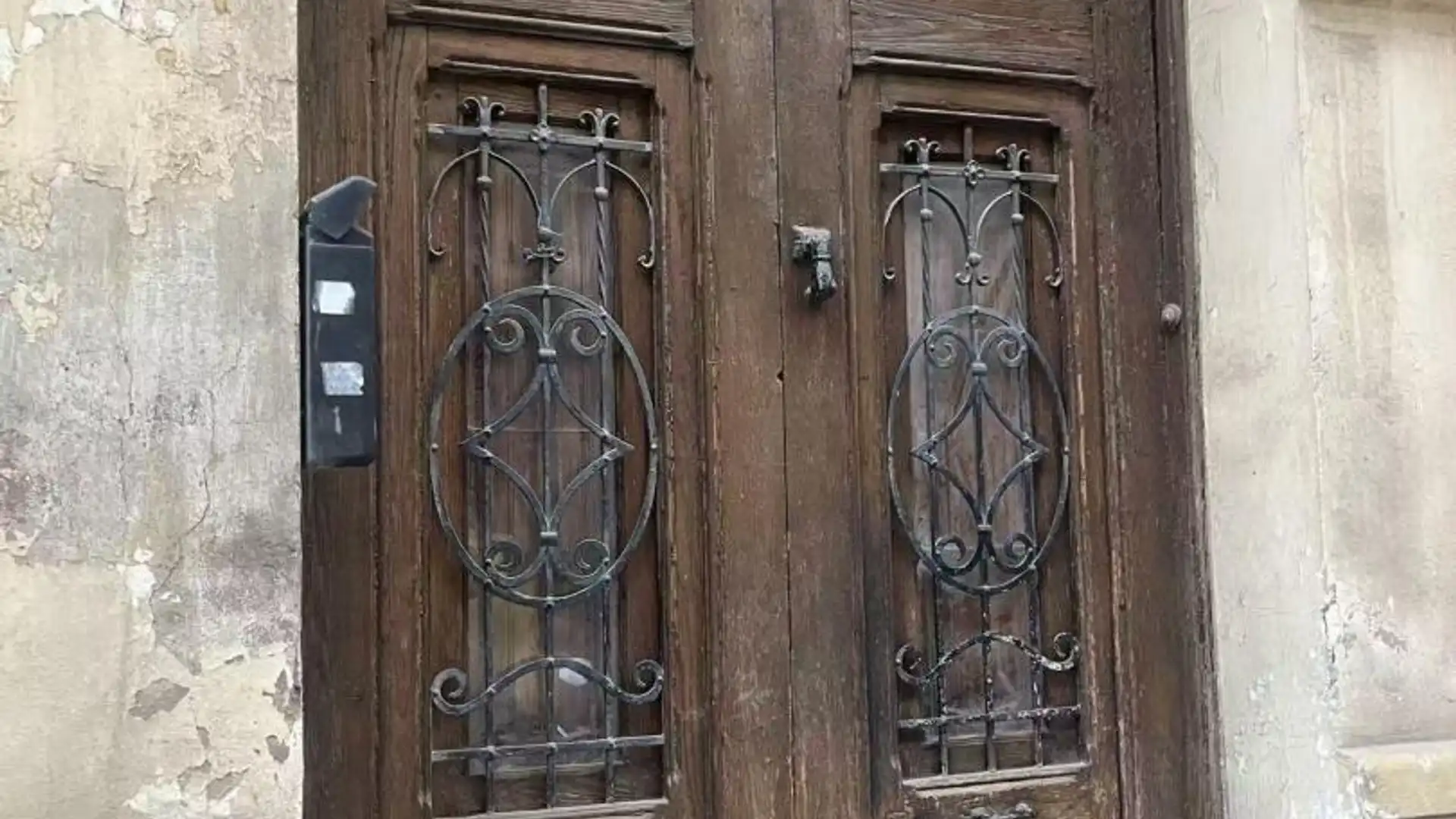 Planta baja en  Carrer d'Isabel la Catòlica 38 - Foto 1