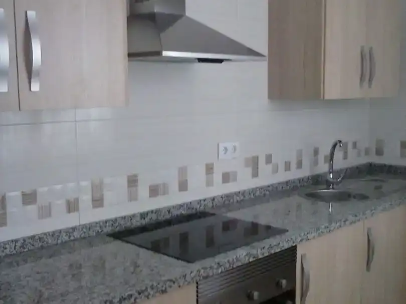 Planta baja en  Avenida Molinillo 8 - Foto 2