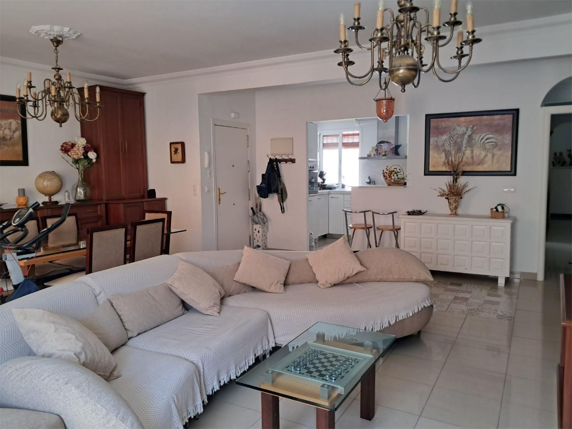 Piso en  Calle Martínez Montañés 20 - Foto 3